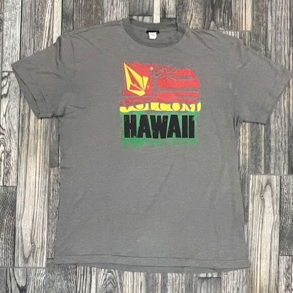 ๐๏ธโ๏ธ๐โโ๏ธ Vintage VOLCOM HAWAII North Shore SURF T-Shirt RARE Graphics XL - EUC - Picture 2 of 10